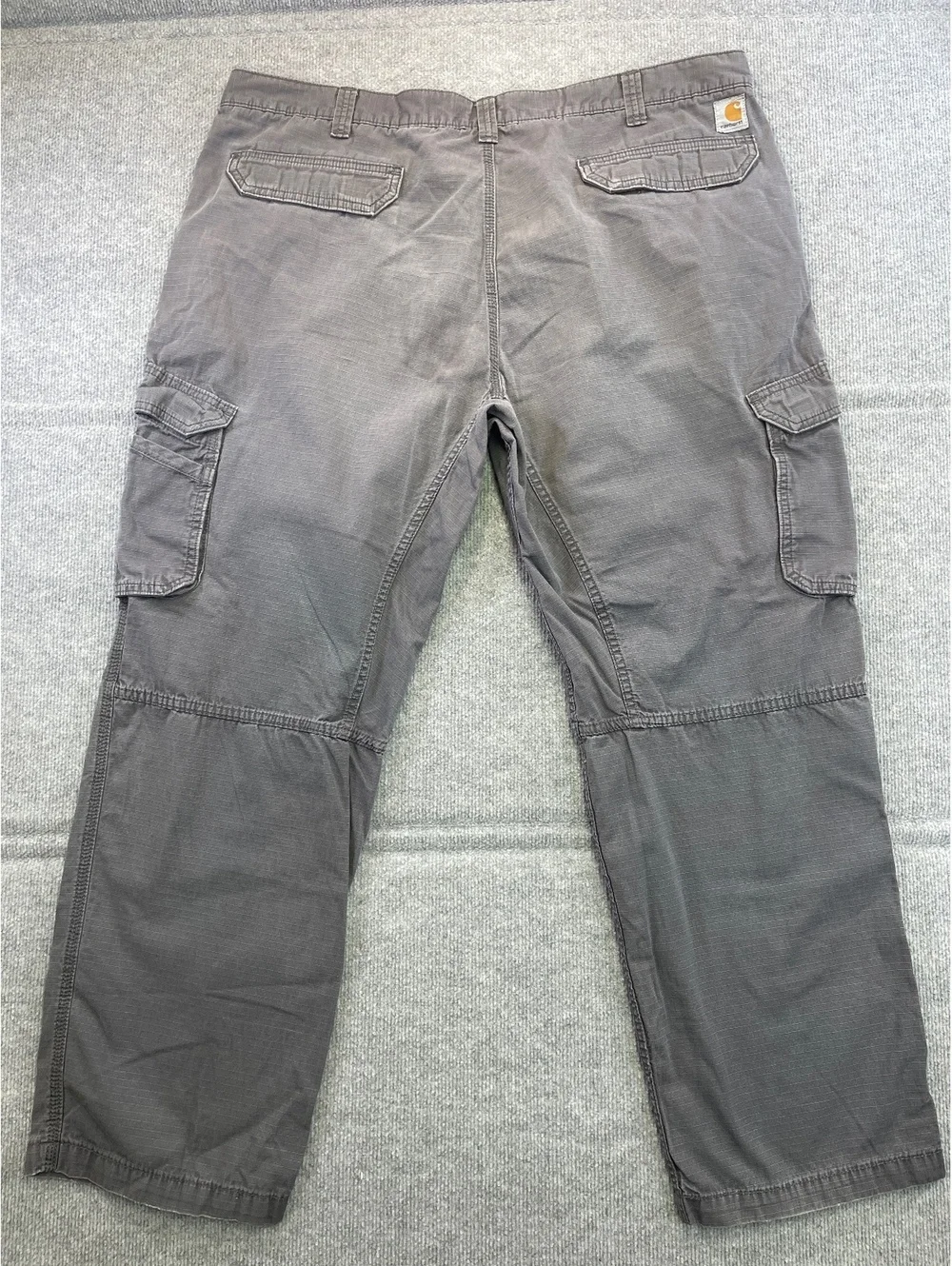 Carhartt size 44x32